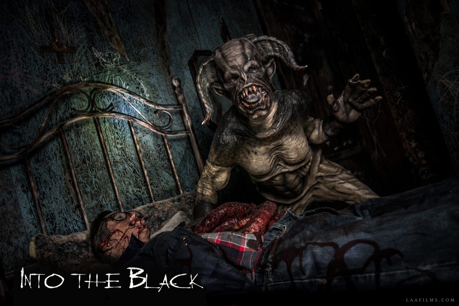 Into the Black VR Immersive horror haunted house experience - Larry Bones